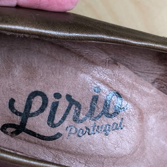 Modcloth Retro Leather Heeled Pumps - Picture 9 of 15